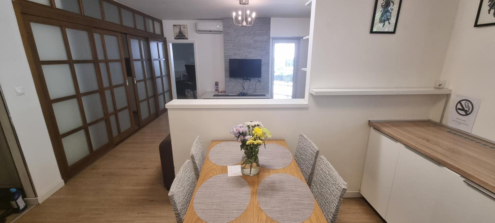 Appartamento Family Apartman V Centre Mesta Bratislava Esterno foto